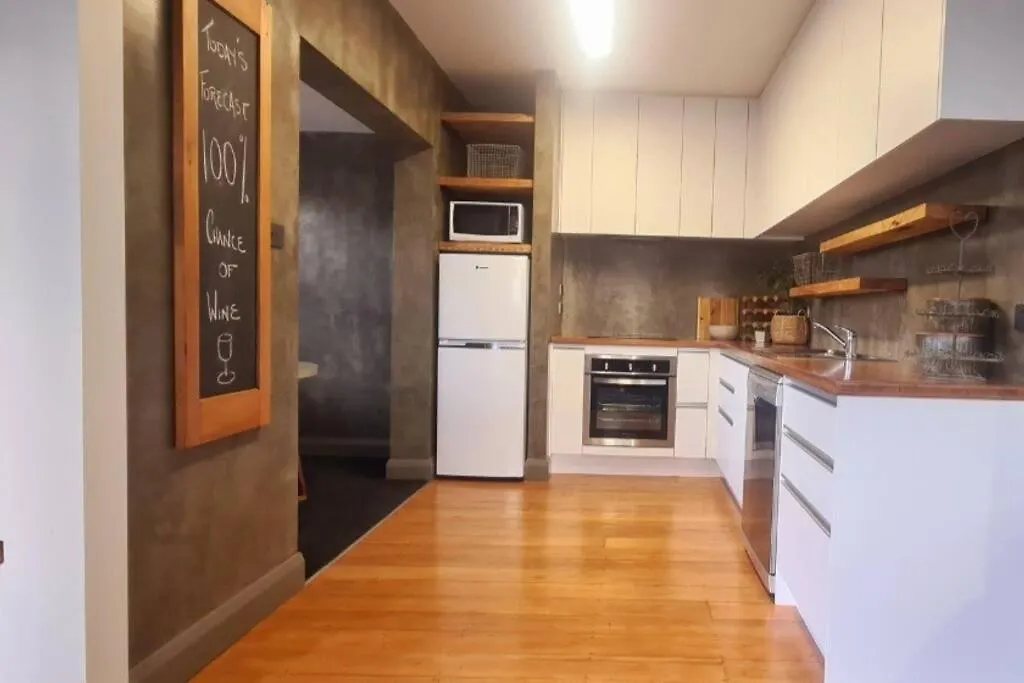 Apartment 5 - Haddin Court - Modern Loft Style Blenheim 0*,  New Zealand