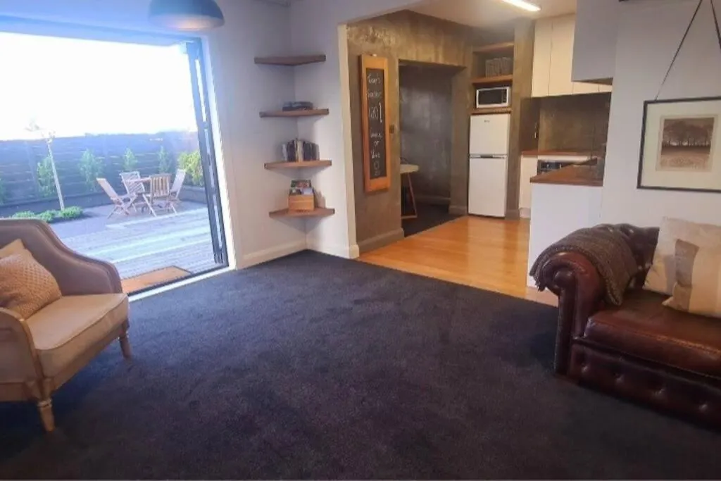 Apartment 5 - Haddin Court - Modern Loft Style Blenheim New Zealand