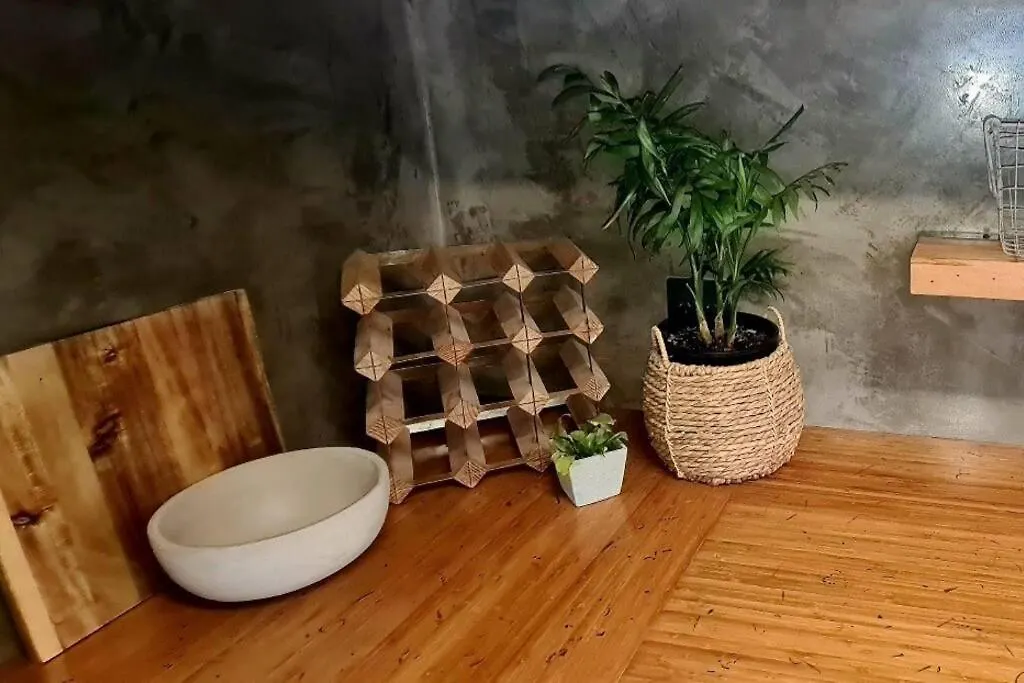 Apartment 5 - Haddin Court - Modern Loft Style Blenheim
