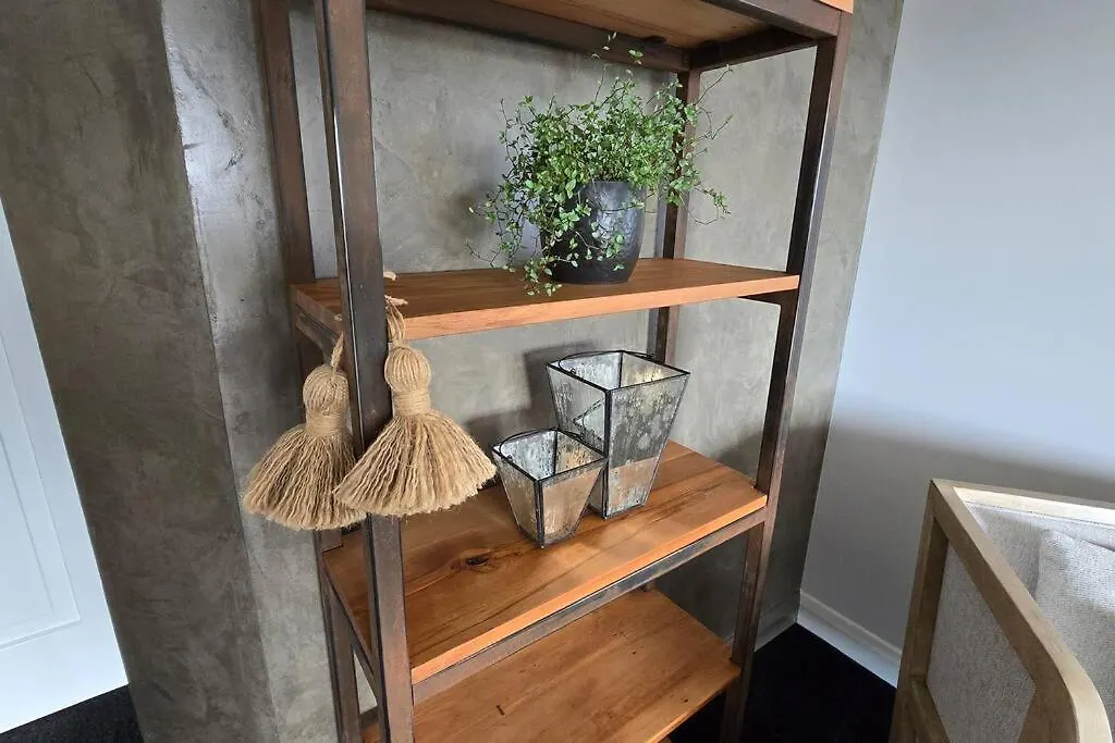 Apartment 5 - Haddin Court - Modern Loft Style Blenheim